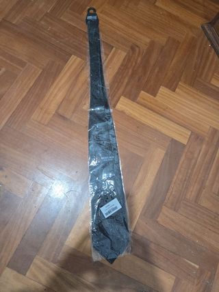 Corbata negra