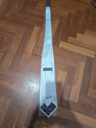 Corbata blanca