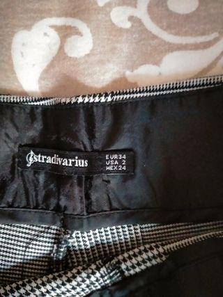 Falda pantalón pata de gallo Stradivarius