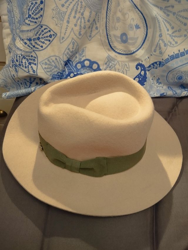 Sombrero 👒 lana 100% color beige 