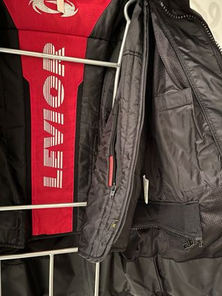 Chaqueta moto con protecciones