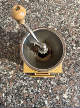 Macinino per caffè o pepe in legno
