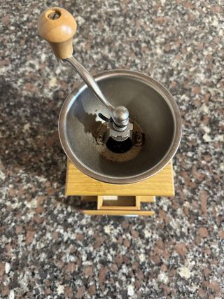 Macinino per caffè o pepe in legno