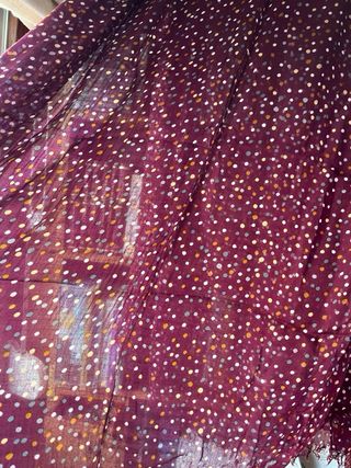 Pañuelo granate de lunares