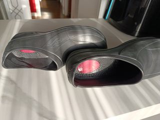 Zuecos cocina profesional unisex.