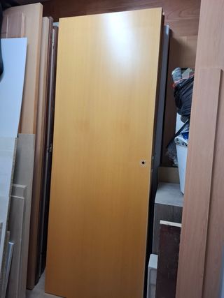 Puerta Madera macisa