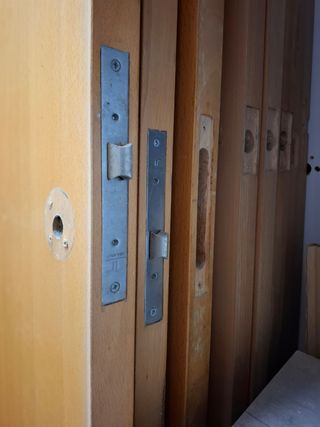 Puerta Madera macisa