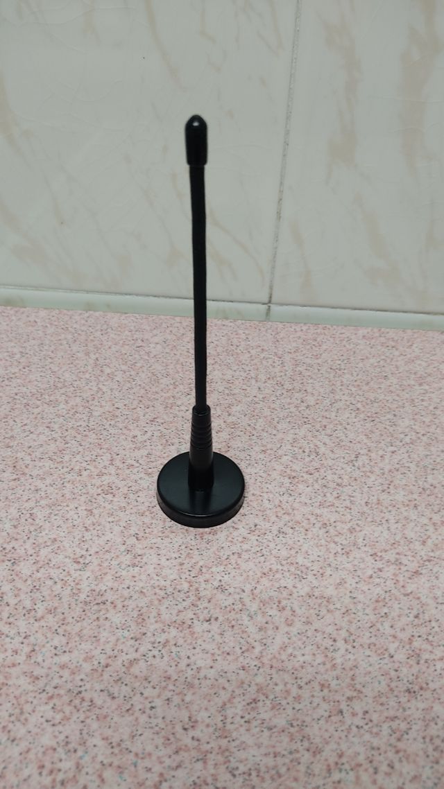 Antena coche imantada