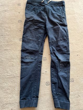 Pantalón con cinturón de cordón para niños