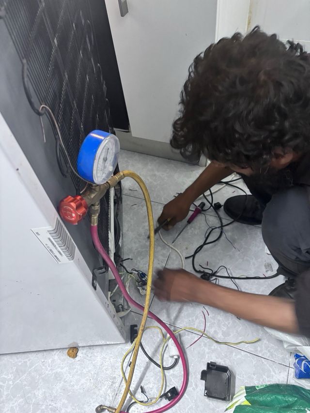 SERVICIO  Tecnico lvadora nevera  mural restrante