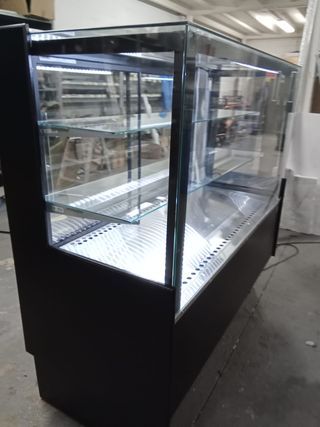 VITRINA PASTELERA FABRICAMOS A MEDIDA