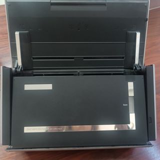 ESCANER Fujitsu Scan Snap S1500