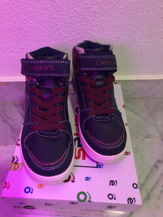 Zapatilla a estrenar talla 29