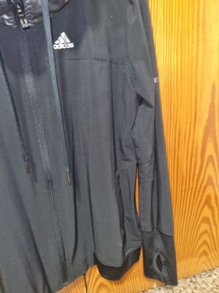 Cortavientos running Adidas