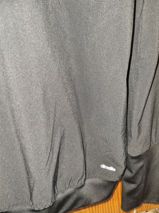 Cortavientos running Adidas