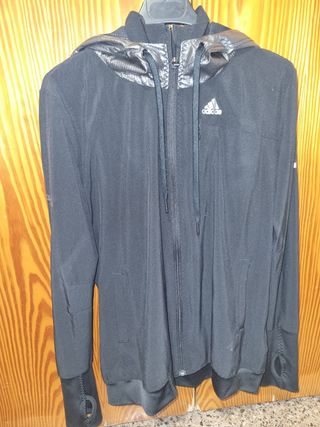Cortavientos running Adidas