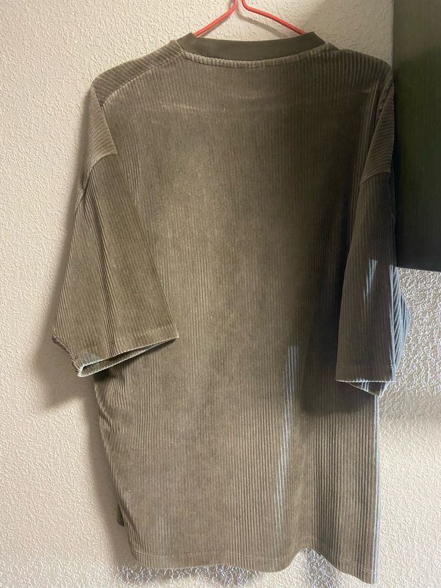 Camiseta verde oscura