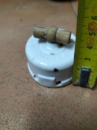 Interruptor porcelana antiguo