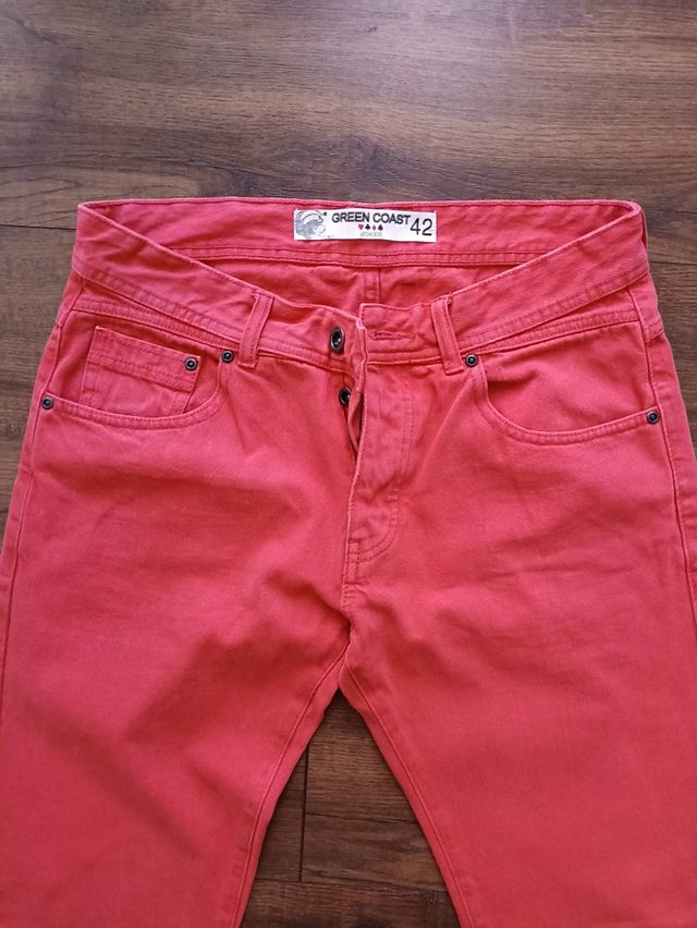 Pantalón rojo Green Coast T42