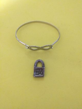 Lote Uno de 50 + pulsera infinito