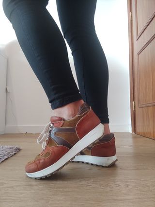 Sapatilhas em pele