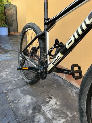 Bicicletta BMC in carbonio
