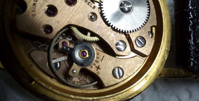 Reloj vintage de cuerda manual Festina