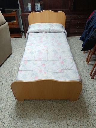 Cama completa.