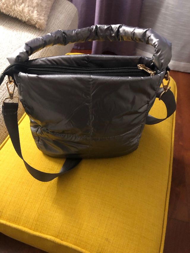 Bolso plateado