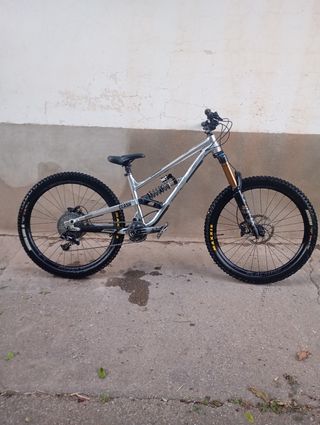 Commencal clash TOPE DE GAMA