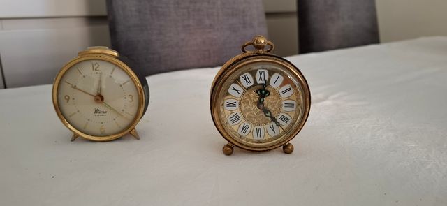 Relojes antiguos  en funcionamiento