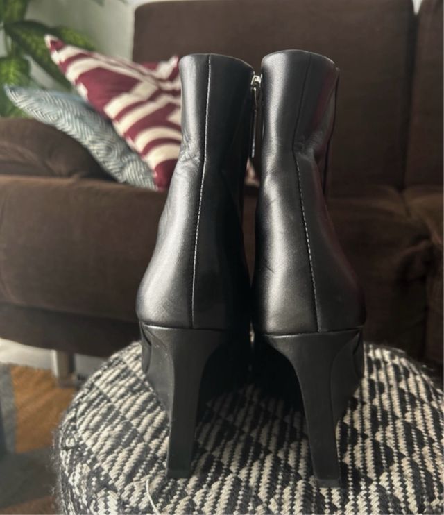 Botas com cunha Zara