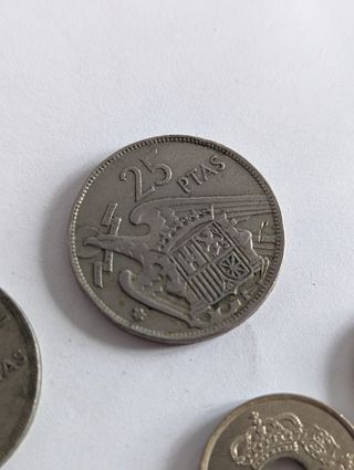 25-pesetas