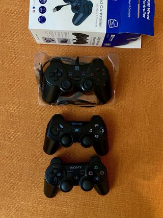 PS3 + 5 Giochi + Cavi + 3 Controller