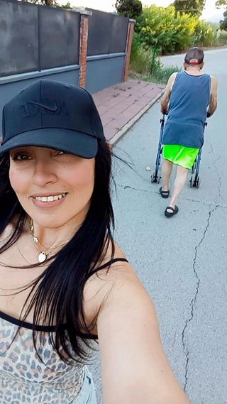 Cuidadora de ancianos /canguro, externa, xhrs