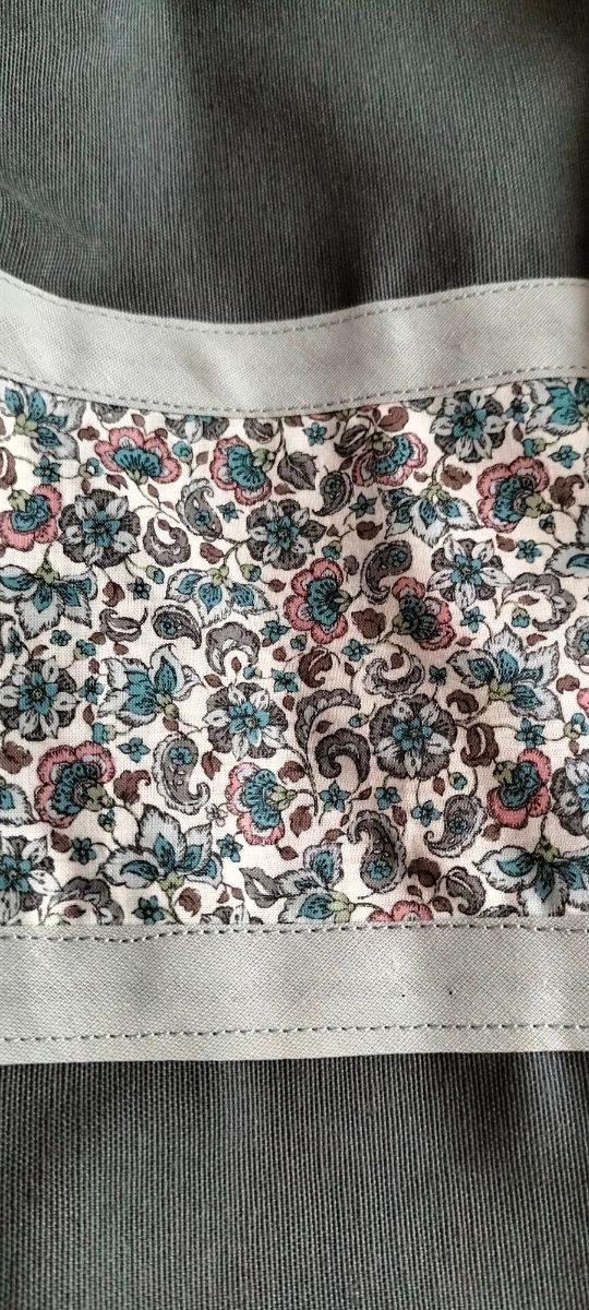 Traje de casera de niña