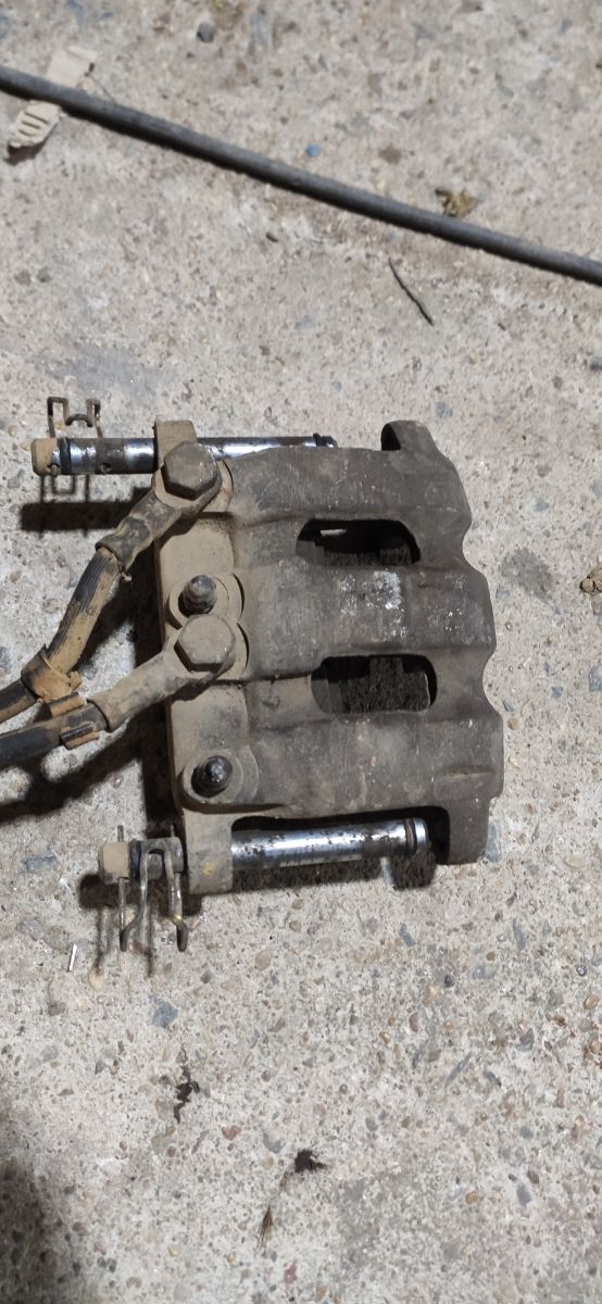 Pinza freno Mercedes MB 100