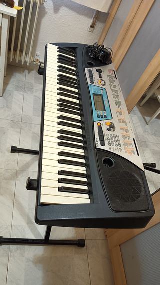 Teclado/Piano Eléctrico Yamaha 61 teclas