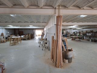 R-7937428 Traspaso Taller de Ebanistería