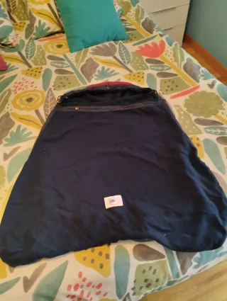 Funda de invierno para mochila Ergobaby. Sin usar.