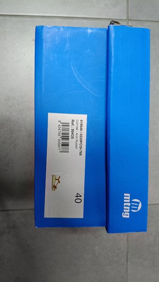 Sandalias nuevas Mustang N40