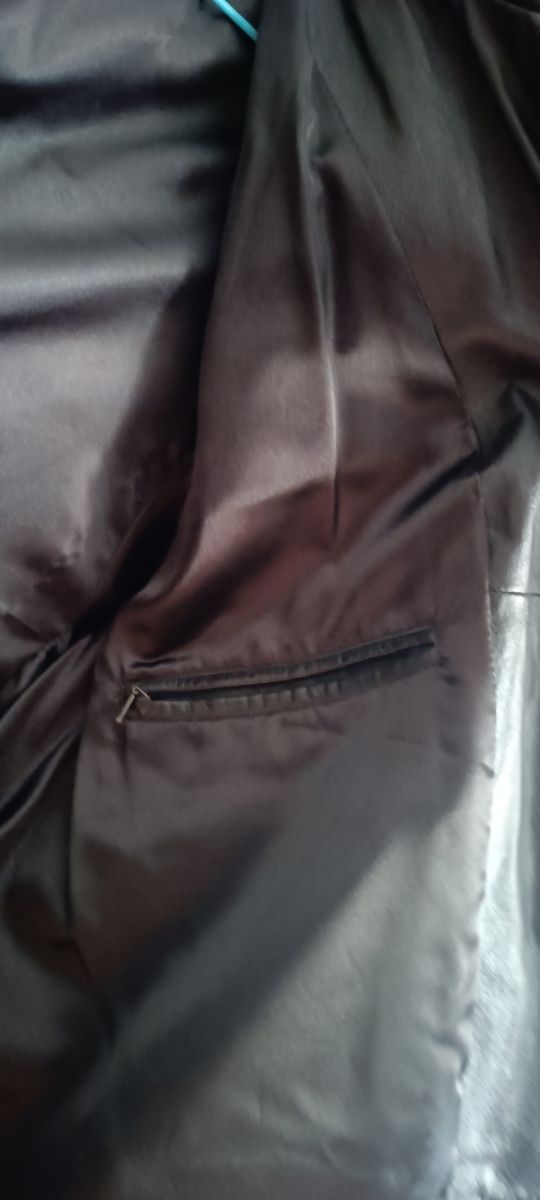 Abrigo cuero Talla 52. Nuevo