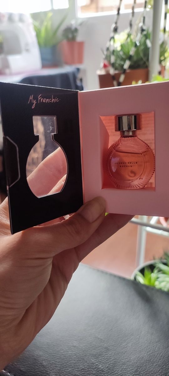 Mademoiselle Rochas miniatura