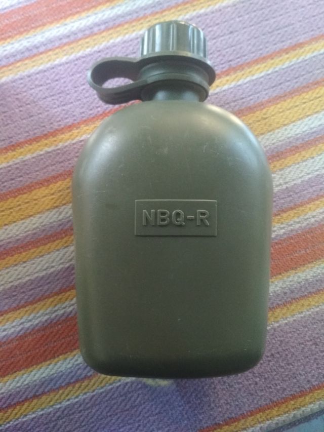 Cantimplora con funda