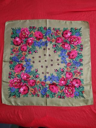 Pañuelo para cabeza, indumentaria reg