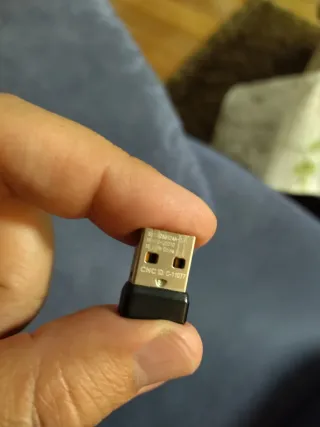 RATÓN INALÁMBRICO LOGITECH.