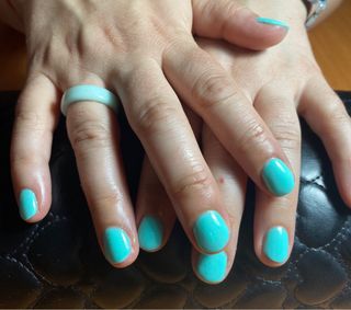 Servicio de manicura.