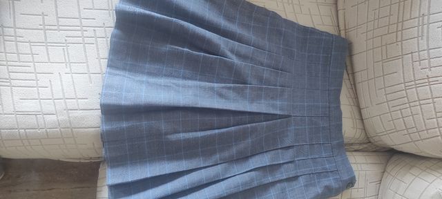 FALDA COLEGIO SABINA MORA