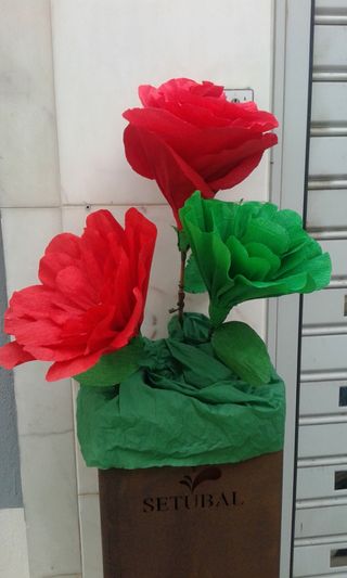 Flores de papel artesanato