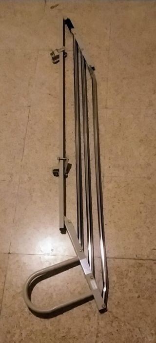 Cama eléctrica articulada "tecnimoem" y barandilla